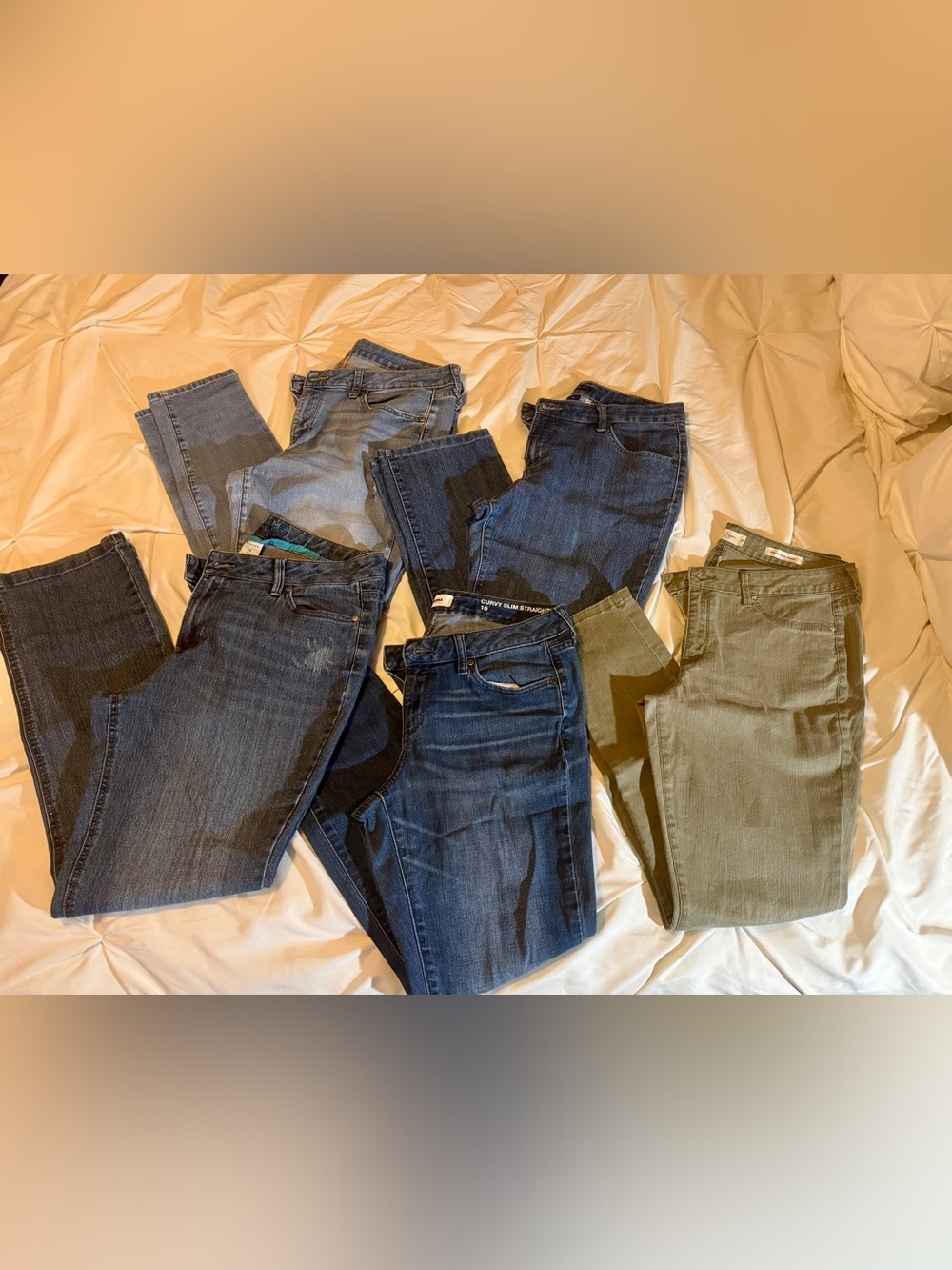 Bundle of 5 Women’s size 10 Jeans!!